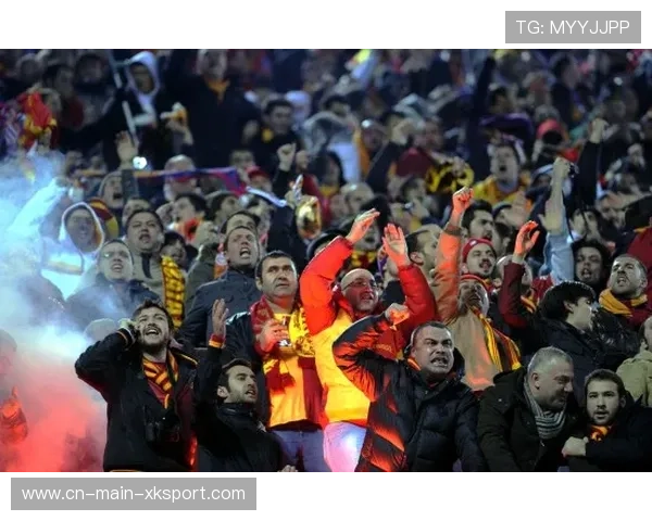 土耳其主场氛围火爆，加拉塔萨雷迎战马竞创分贝纪录